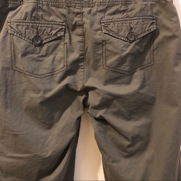 Calvin Klein crop pants. - Picture 4 of 5